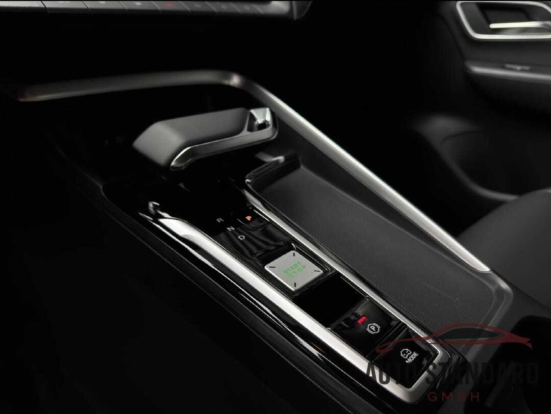 MG ZS Hybrid+ Luxury - Image 12